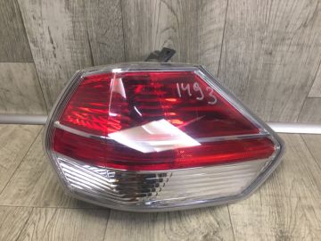 Фонарь наружный прав. NISSAN X-TRAIL/ROGUE T32 13-20