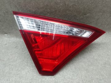 Фонарь внутренний лев. TOYOTA CAMRY 55 14-17
