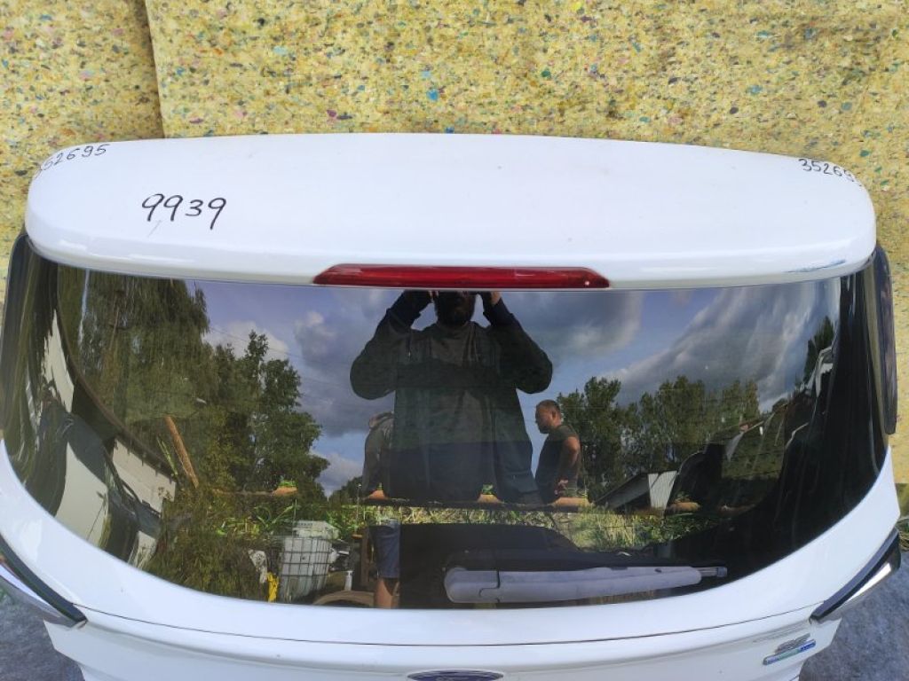 GJ5Z-784001-0A | Крышка багажника FORD ESCAPE 12-19 - Фото 2