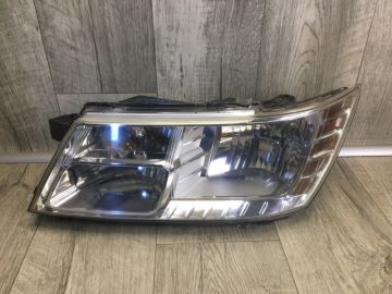 Фара лів. DODGE JOURNEY 08-20