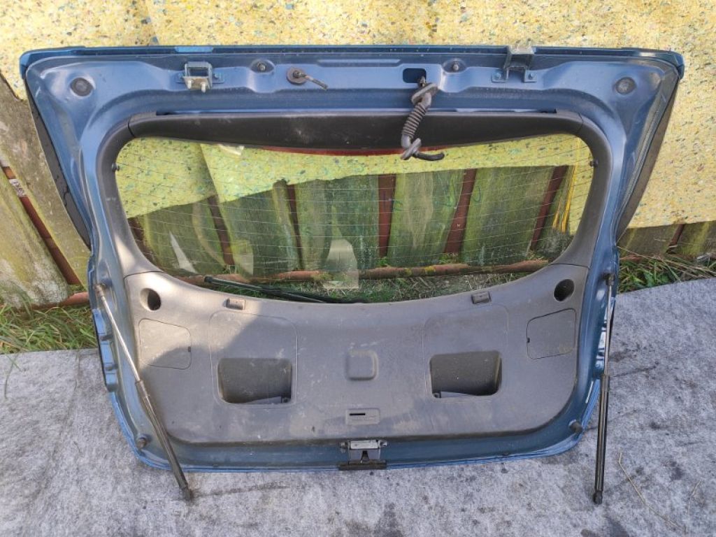 73700-A5001 | Крышка багажника HYUNDAI ELANTRA GD 12-17 - Фото 4