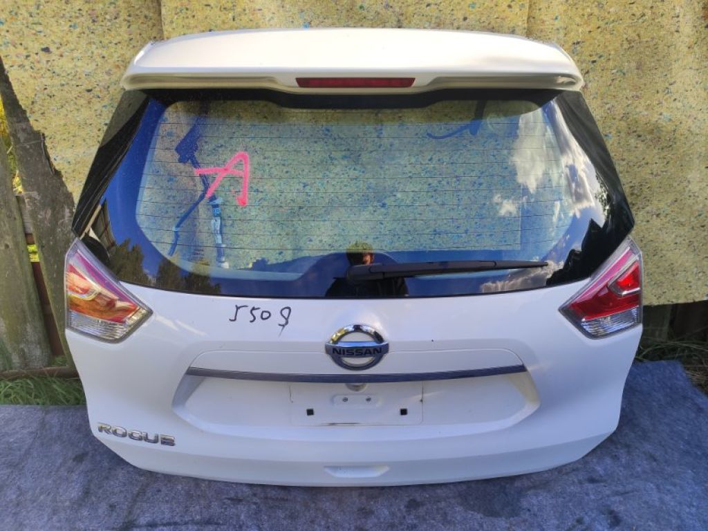 9001A-4BN0B | Крышка багажника NISSAN X-TRAIL/ROGUE T32 13-20