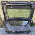 73700-2V013 | Крышка багажника HYUNDAI VELOSTER 11-18 - Превью 4