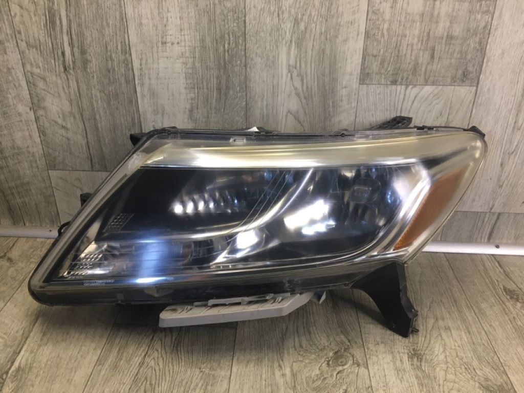 26060-3KA0A | Фара лев. NISSAN PATHFINDER R52 12-21