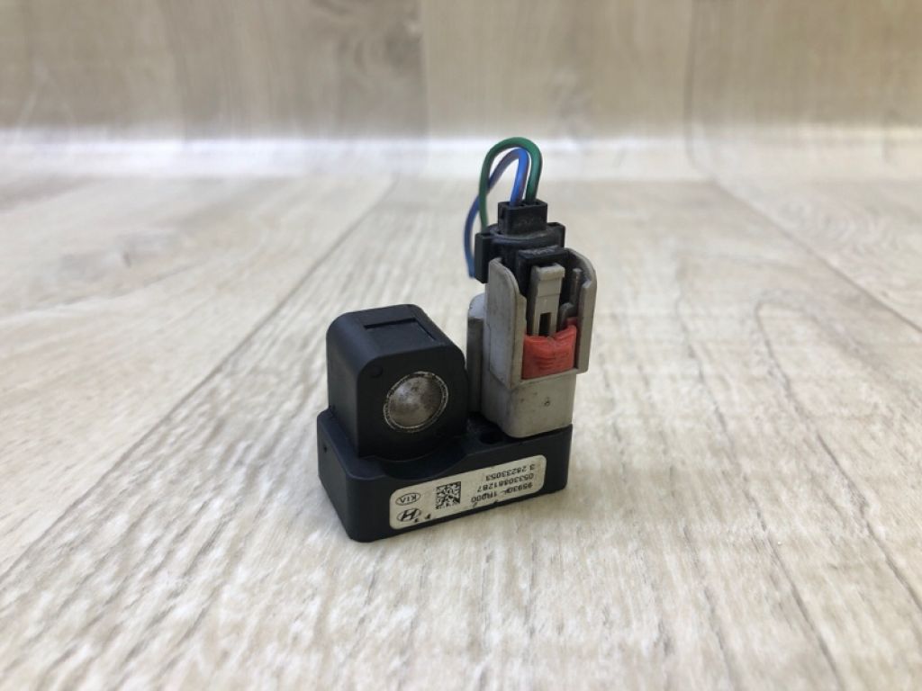 95930-1R000 | Датчик удара передн. HYUNDAI VELOSTER 11-18