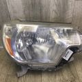 81110-04221 | Фара прав. TOYOTA TACOMA 05-15