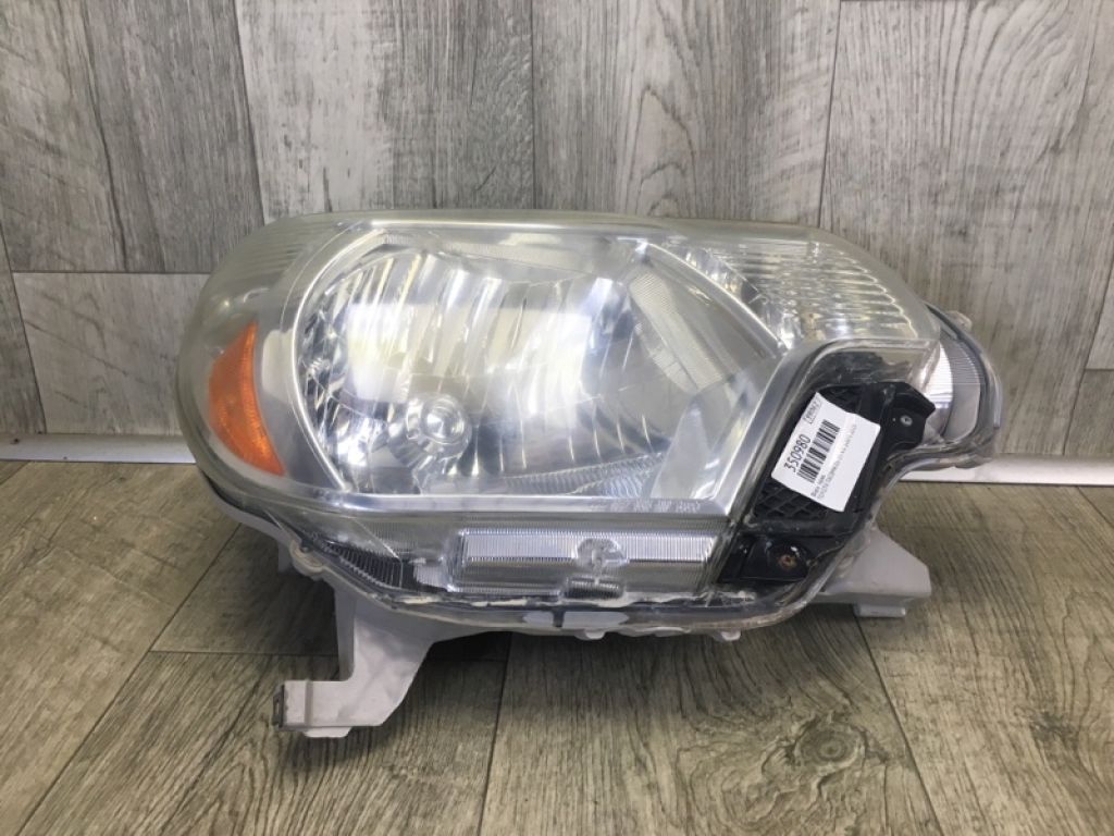 81110-04221 | Фара прав. TOYOTA TACOMA 05-15 - Фото 4