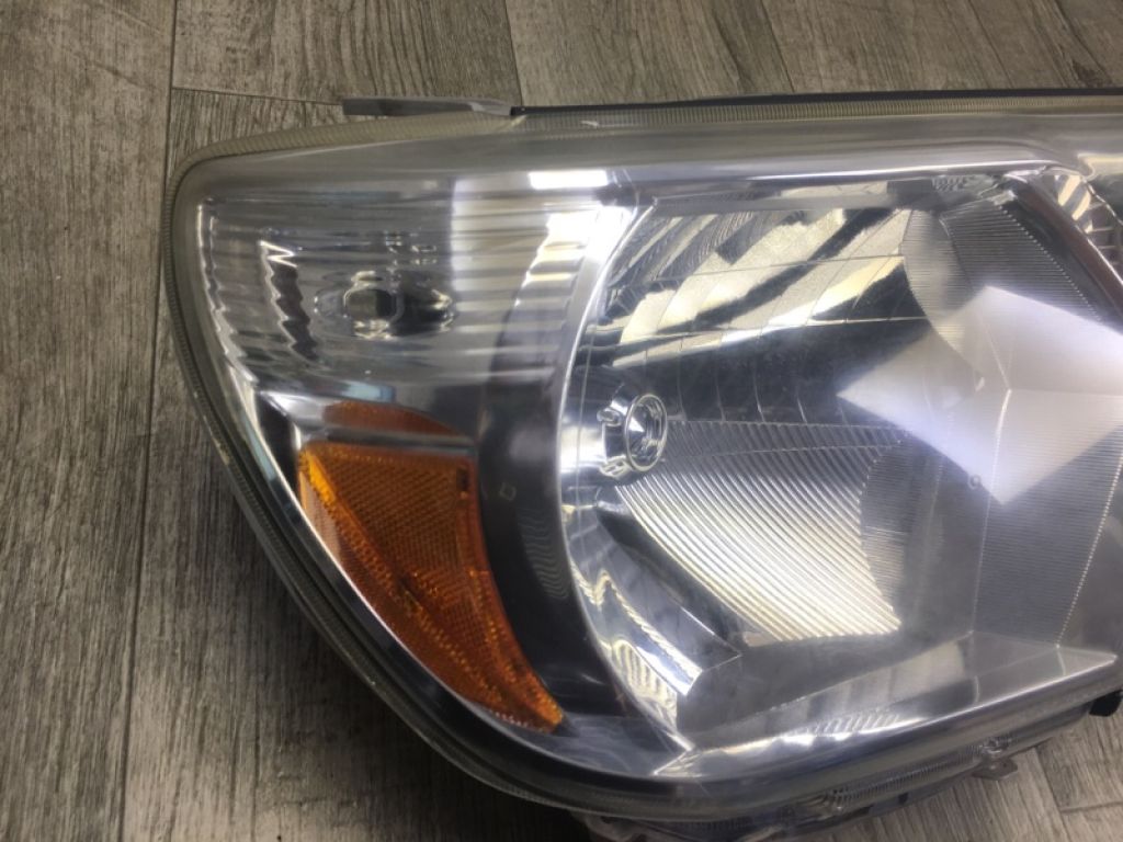 81110-04221 | Фара прав. TOYOTA TACOMA 05-15 - Фото 10