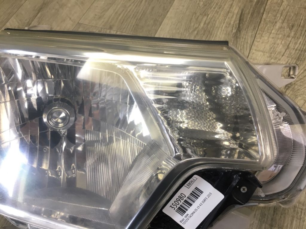 81110-04221 | Фара прав. TOYOTA TACOMA 05-15 - Фото 12