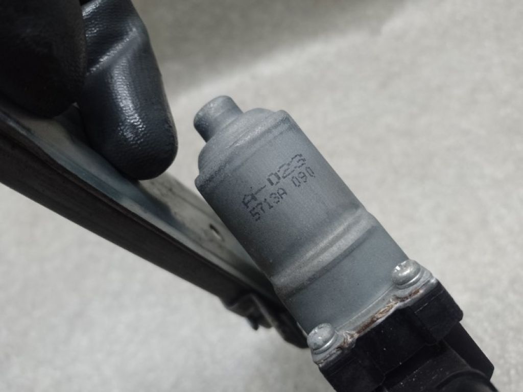 5743A049 | Склопідйомник задн. лів. MITSUBISHI OUTLANDER XL 05-13 - Фото 4