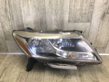 Фара прав. NISSAN PATHFINDER R52 12-21