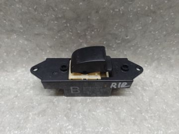 Кнопка склопідіймача задн. MITSUBISHI OUTLANDER XL 05-13