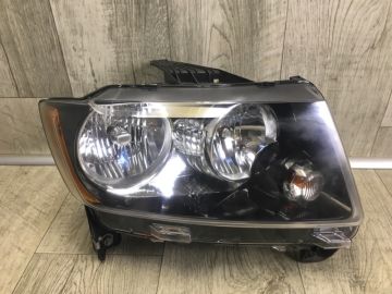 Фара прав. JEEP COMPASS 06-16