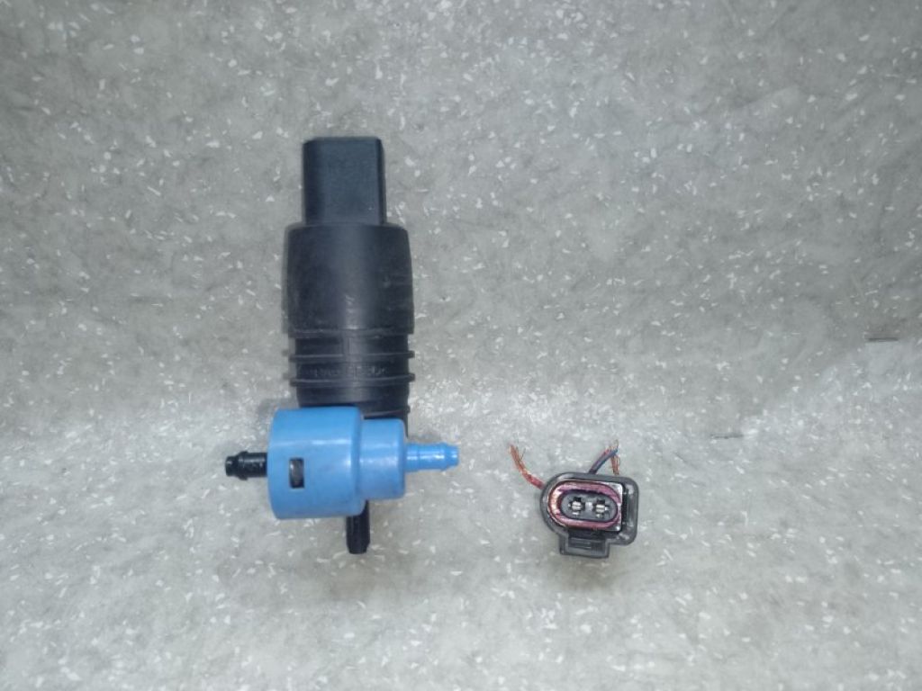 8260A059 | Насос омывателя стекла MITSUBISHI OUTLANDER XL 05-13