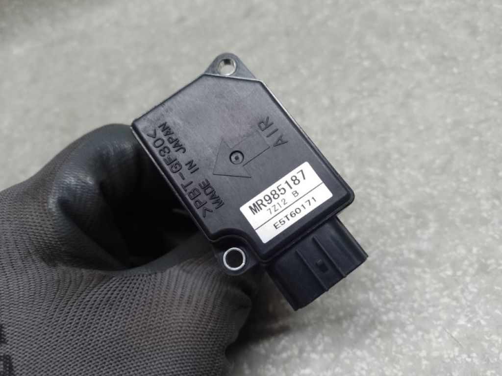 MR985187 | Расходомер воздуха MITSUBISHI OUTLANDER XL 05-13 - Фото 4