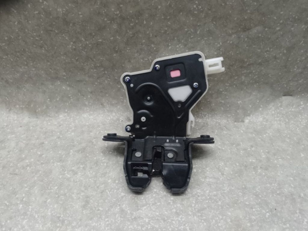 90502-4EA0B | Замок крышки багажника NISSAN QASHQAI/ROGUE SPORT 14-