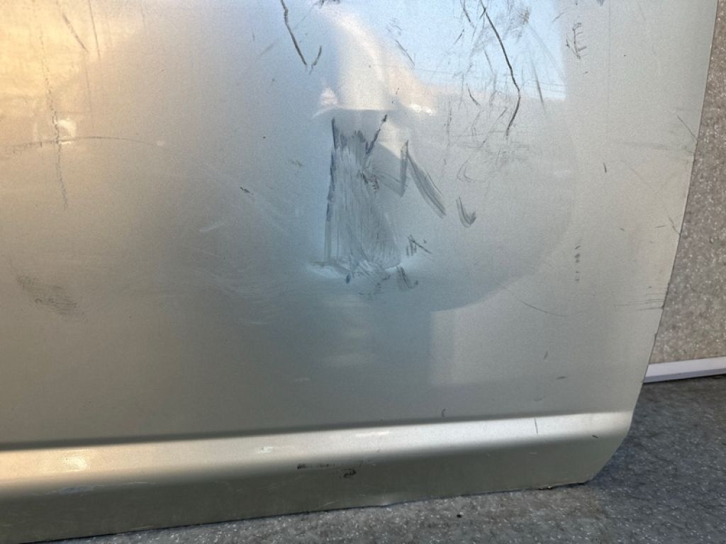 H0100-ED0MM | Двері передн. прав. NISSAN TIIDA/VERSA C11 04-11 - Фото 10