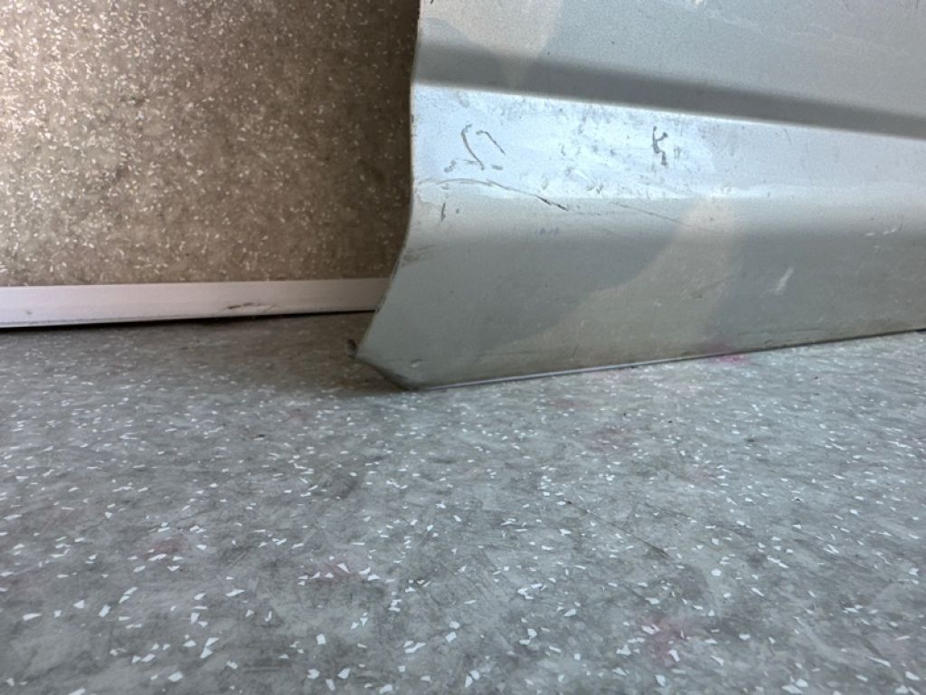 H0100-ED0MM | Двері передн. прав. NISSAN TIIDA/VERSA C11 04-11 - Фото 4