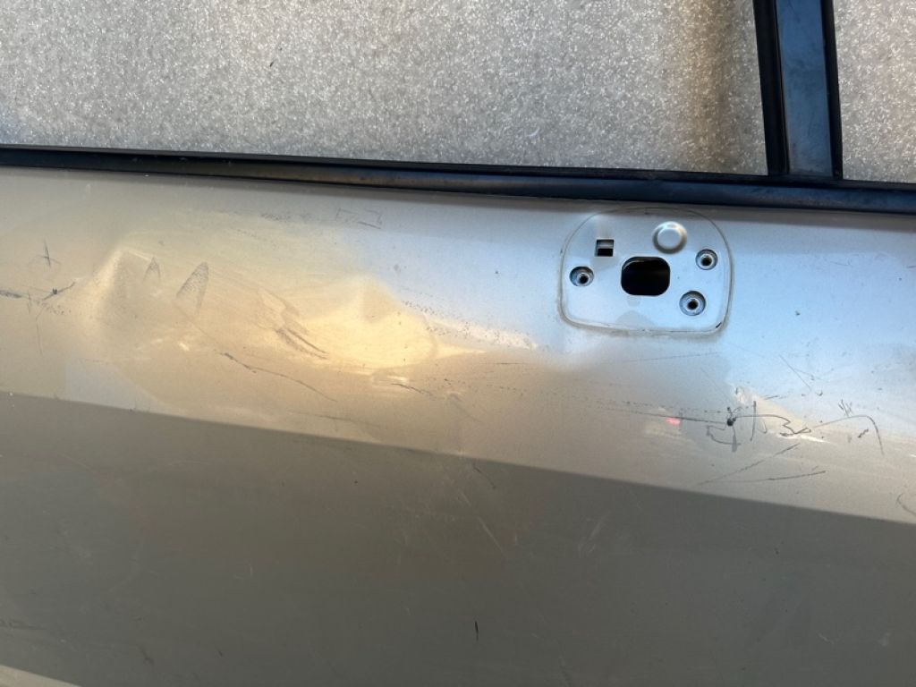 H0100-ED0MM | Двері передн. прав. NISSAN TIIDA/VERSA C11 04-11 - Фото 7