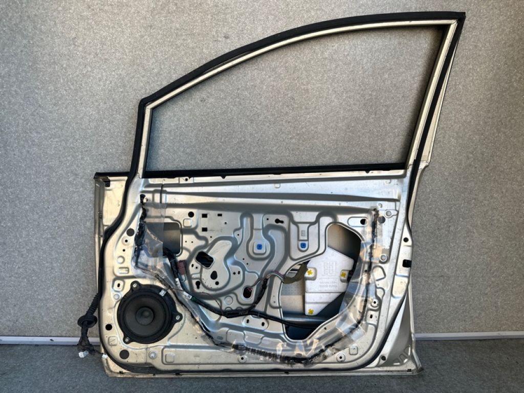 H0100-ED0MM | Двері передн. прав. NISSAN TIIDA/VERSA C11 04-11 - Фото 9