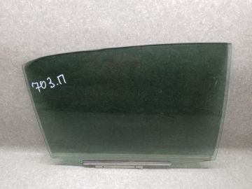Скло дверей задн. прав. TOYOTA CAMRY 70 17-
