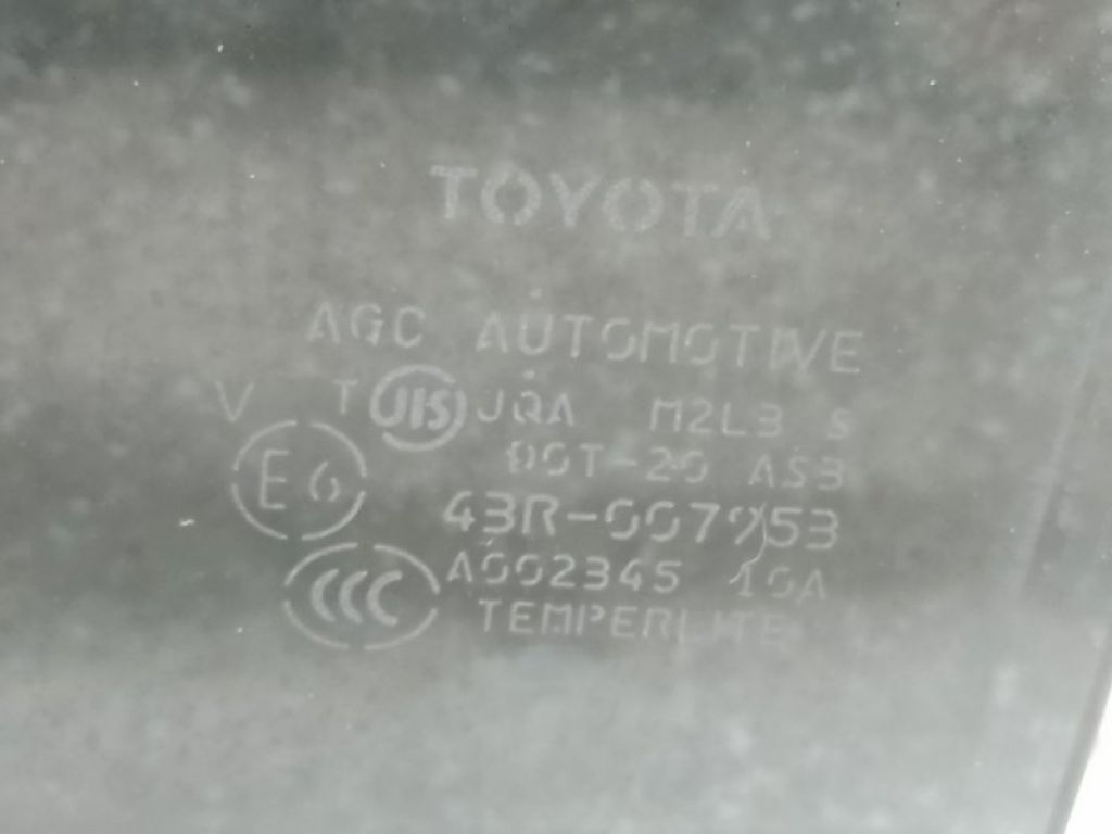68104-42110 | Стекло двери задн. лев. TOYOTA RAV4 05-12 - Фото 2