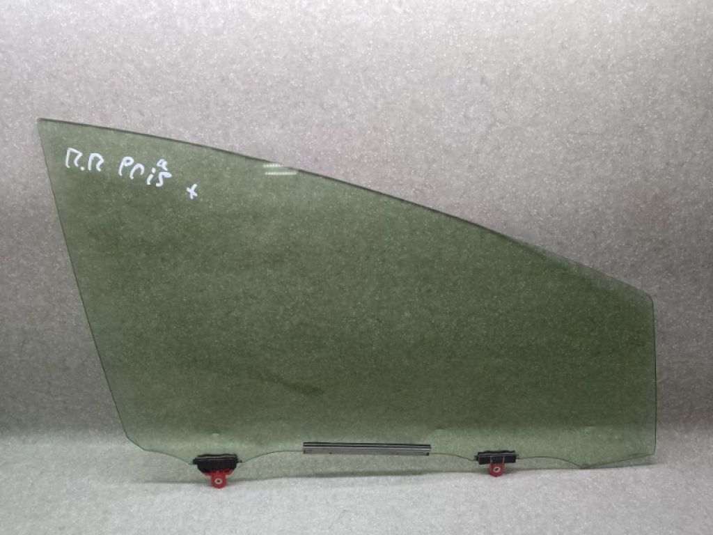 68101-47110 | Стекло двери передн. прав. TOYOTA PRIUS PLUS 11-14