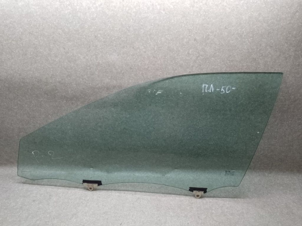 68102-06190 | Скло дверей передн. лів. TOYOTA CAMRY 50 12-15