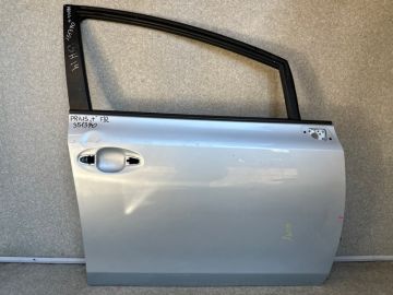Двері передн. прав. TOYOTA PRIUS PLUS 11-14