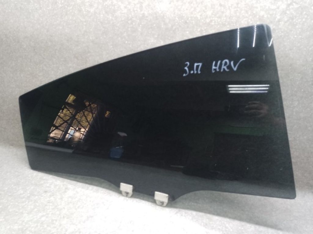73400-T7W-A00 | Скло дверей задн. прав. HONDA HRV 14-22