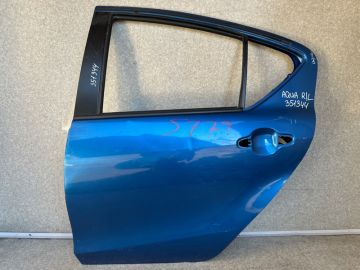 Дверь задн. лев. TOYOTA PRIUS C/AQUA 11-14
