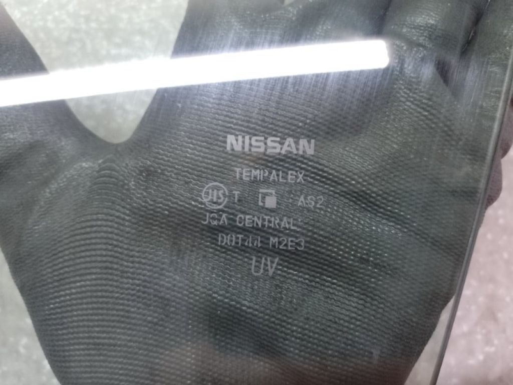 80301-EL000 | Скло дверей передн. лів. NISSAN TIIDA/VERSA C11 04-11 - Фото 2