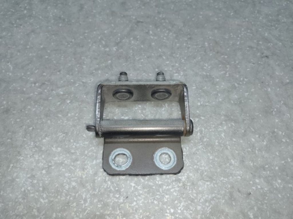 90400-EY10A | Петля крышки багажника NISSAN QASHQAI/ROGUE SPORT 14-