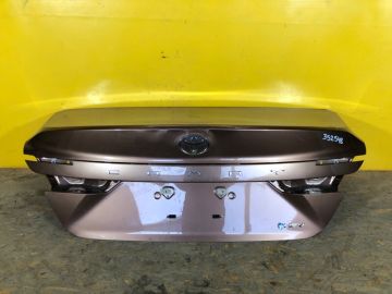 Кришка багажника TOYOTA CAMRY 80 24-