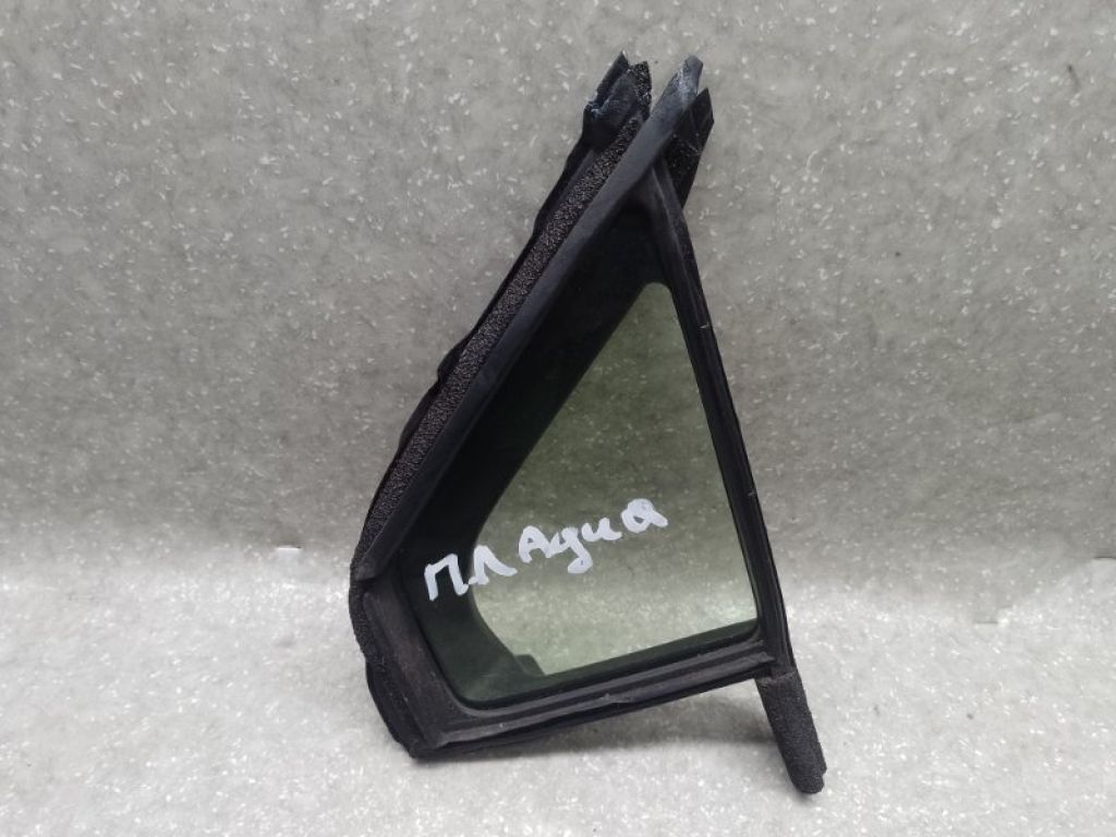 68126-52060 | Скло дверей глухе передн. лів. TOYOTA PRIUS C/AQUA 11-14