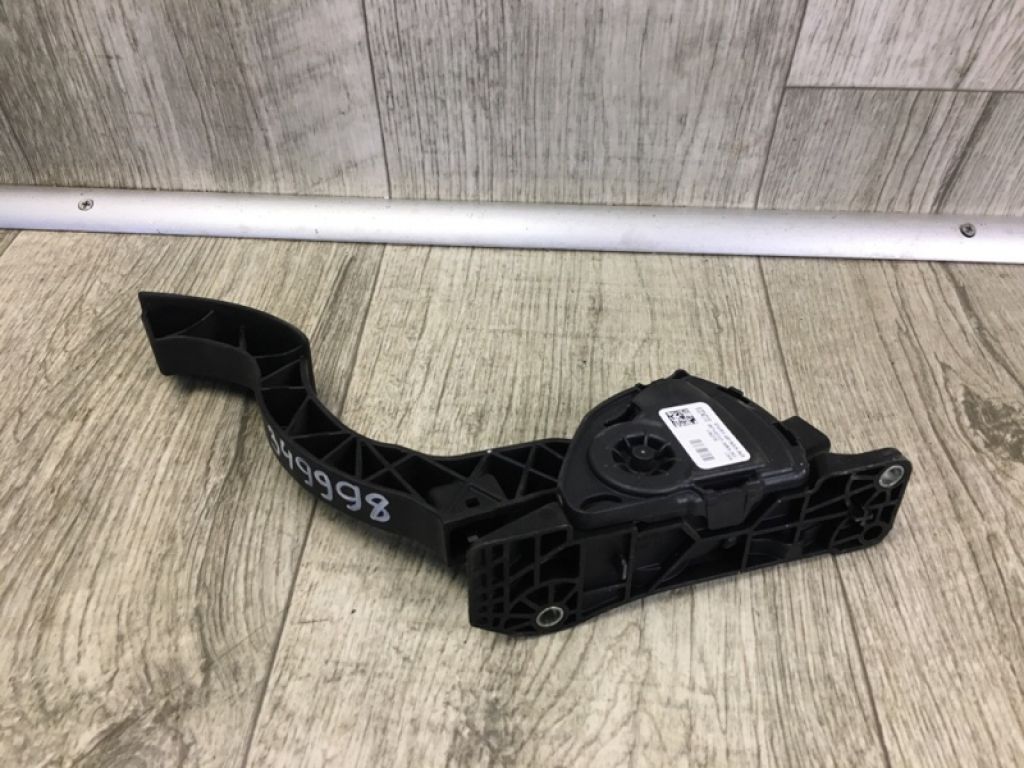 BV6Z-9F836-A | Педаль газу FORD FOCUS 10-18 - Фото 2