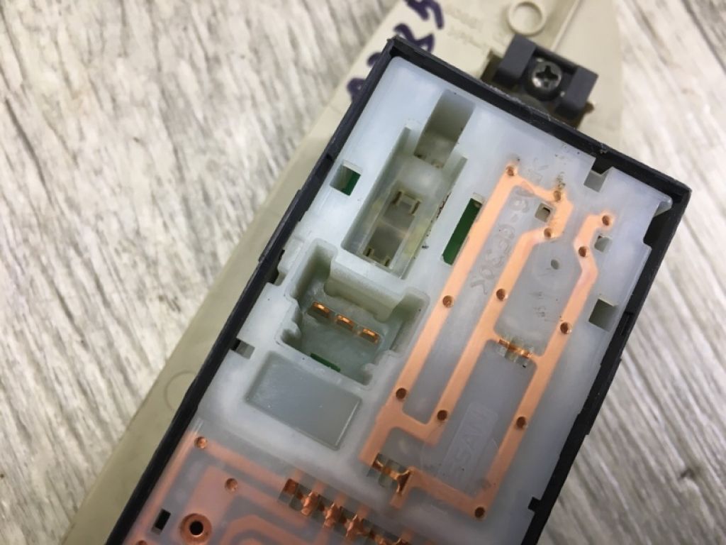 25401-CG710 | Блок керування склопідіймачами INFINITI FX S50 03-08 - Фото 6