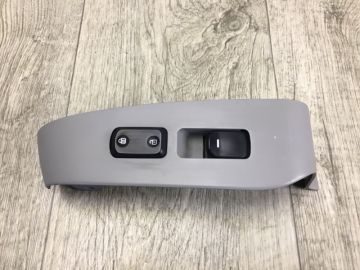 Кнопка склопідіймача передн. прав. KIA SOUL PS 13-19