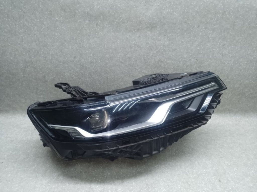 84859129 | Фара прав. CADILLAC XT6 19-
