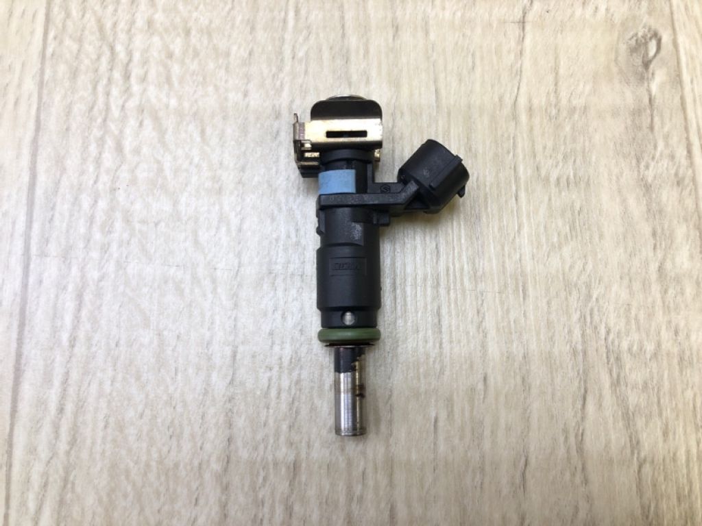 07K 906 031 C | Форсунка паливна VOLKSWAGEN JETTA USA 10-17