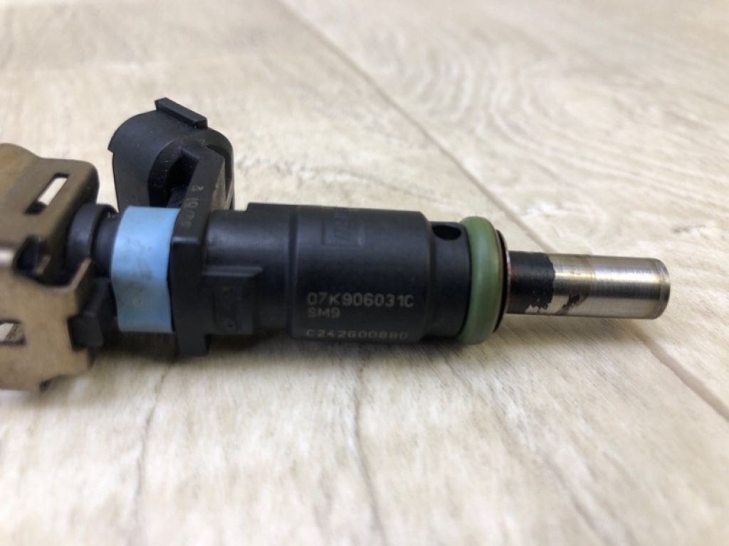 07K 906 031 C | Форсунка паливна VOLKSWAGEN JETTA USA 10-17 - Фото 5