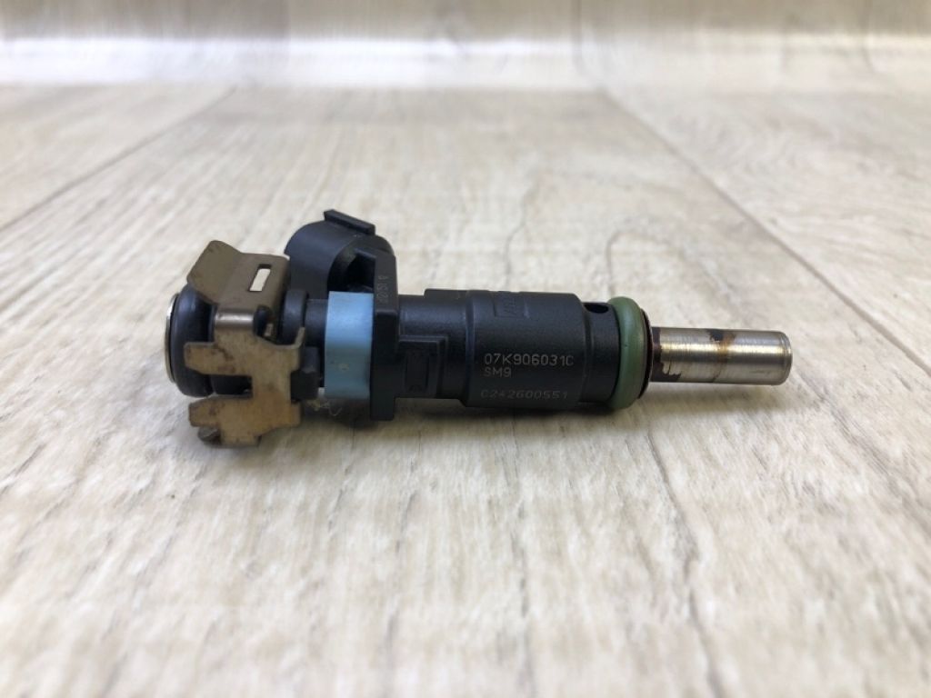 07K 906 031 C | Форсунка паливна VOLKSWAGEN JETTA USA 10-17 - Фото 2