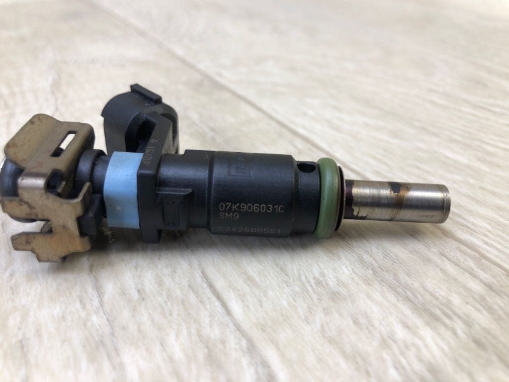 07K 906 031 C | Форсунка паливна VOLKSWAGEN JETTA USA 10-17 - Фото 5