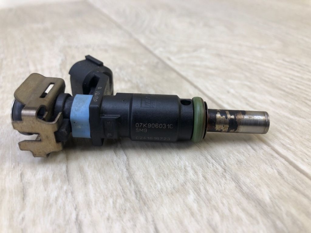 07K 906 031 C | Форсунка топливная VOLKSWAGEN JETTA USA 10-17 - Фото 5