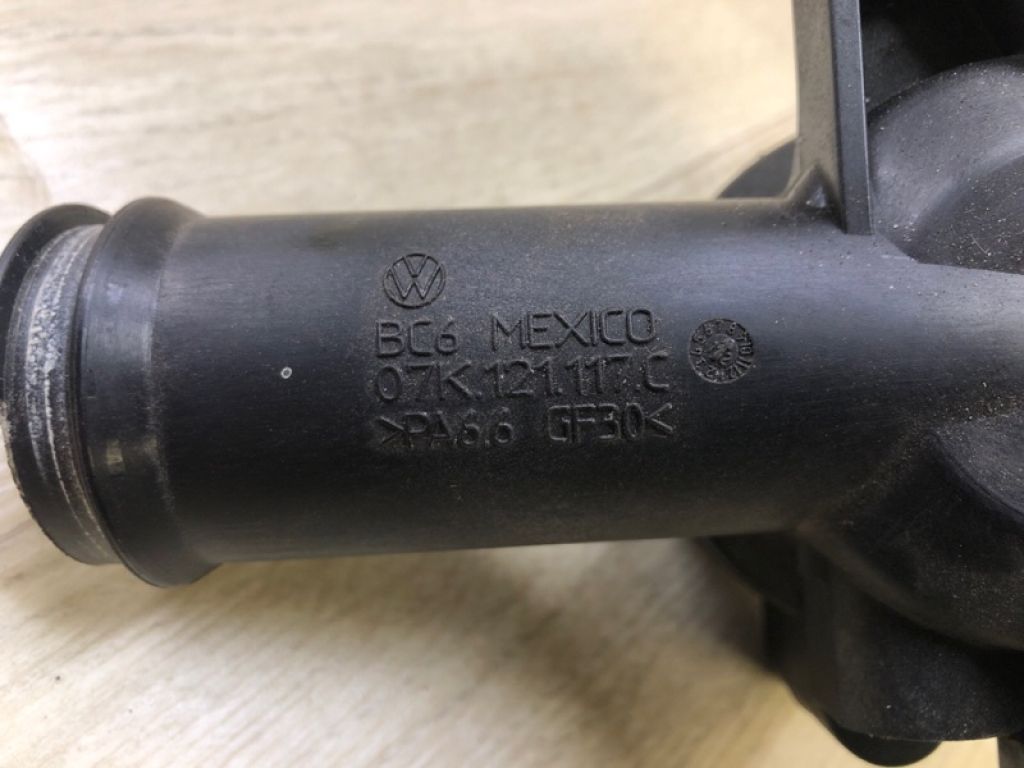 07K 121 115 C | Корпус термостату VOLKSWAGEN JETTA USA 10-17 - Фото 6