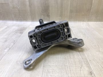 Подушка двигуна верхня передн. прав. VOLKSWAGEN JETTA USA 10-17 Подушка двигуна верхня передн. прав. VOLKSWAGEN JETTA USA 10-17