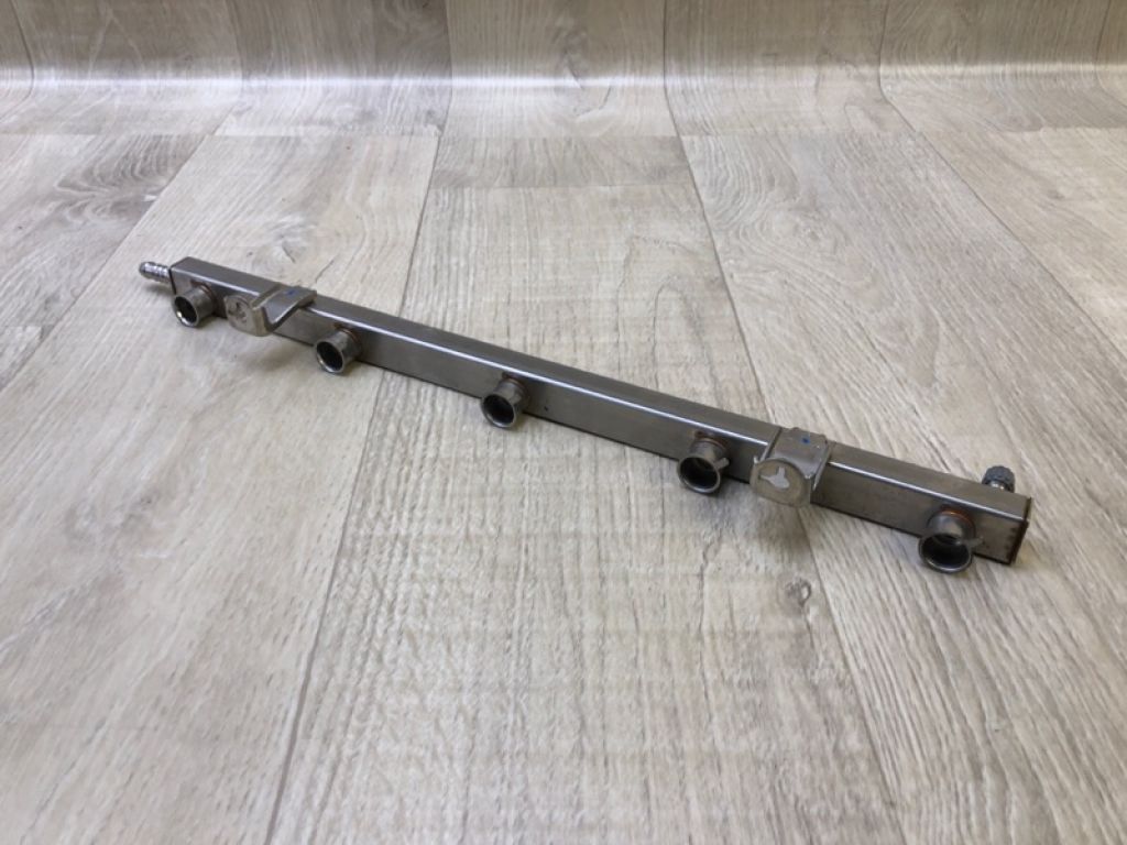 07K 133 317 E | Паливна рейка VOLKSWAGEN JETTA USA 10-17