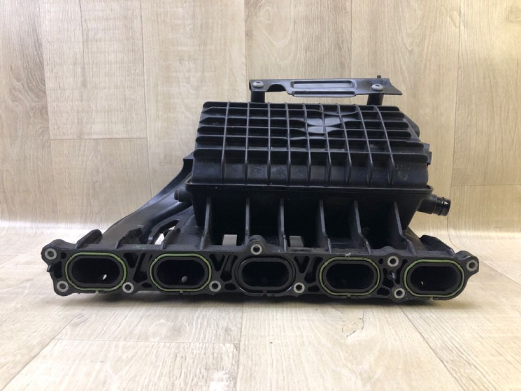 07K 133 201 M | Колектор впускний VOLKSWAGEN JETTA USA 10-17