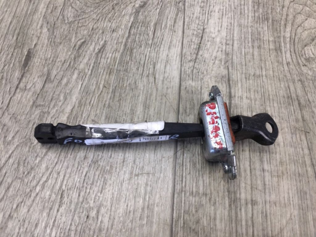 79380-1M200 | Обмежувач дверей передн. KIA FORTE/CERATO TD 08-13 - Фото 2