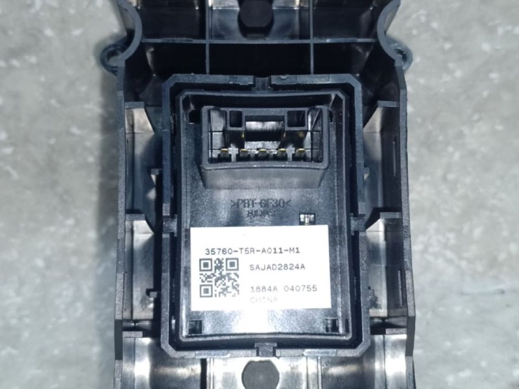 35760-T5R-A01 | Кнопка стеклоподъемника передн. прав. HONDA HRV 14-22 - Фото 3